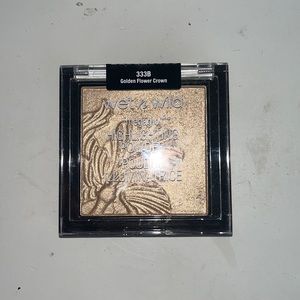 🌟FREE WITH 25+ PURCHASE Wet n wild golden flower crown highlighter